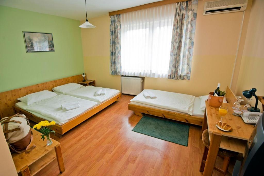 Motel Kod Bakija Карловац Номер фото
